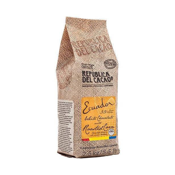 República del Cacao Ecuador 33 percent white chocolate couverture with roasted corn for premium baking.