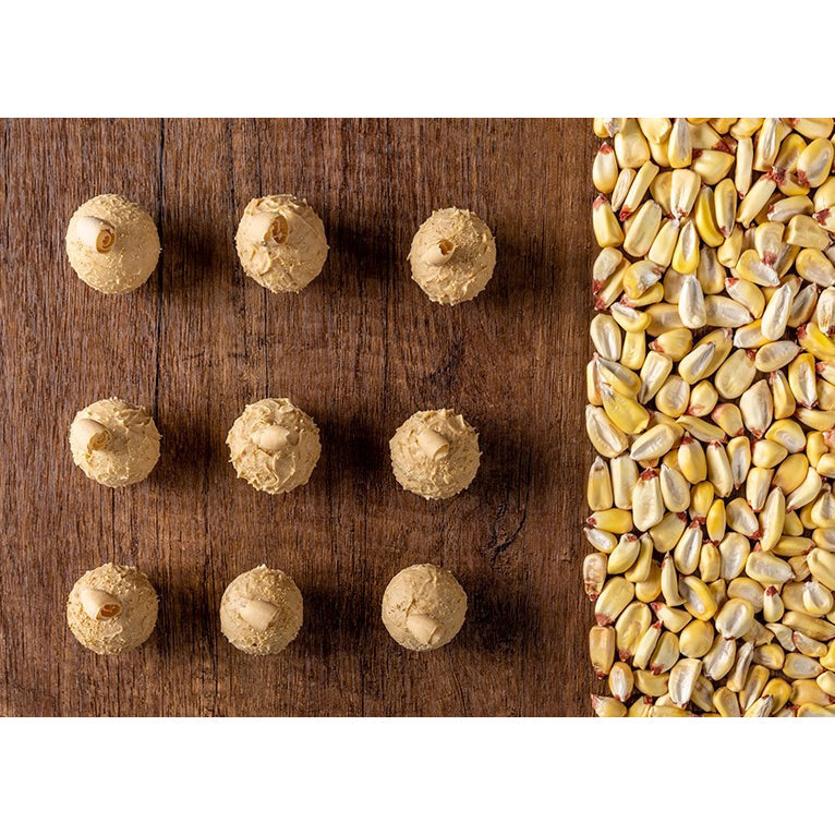 República del Cacao Ecuador 33 percent white chocolate couverture with roasted corn for premium baking. — view 4