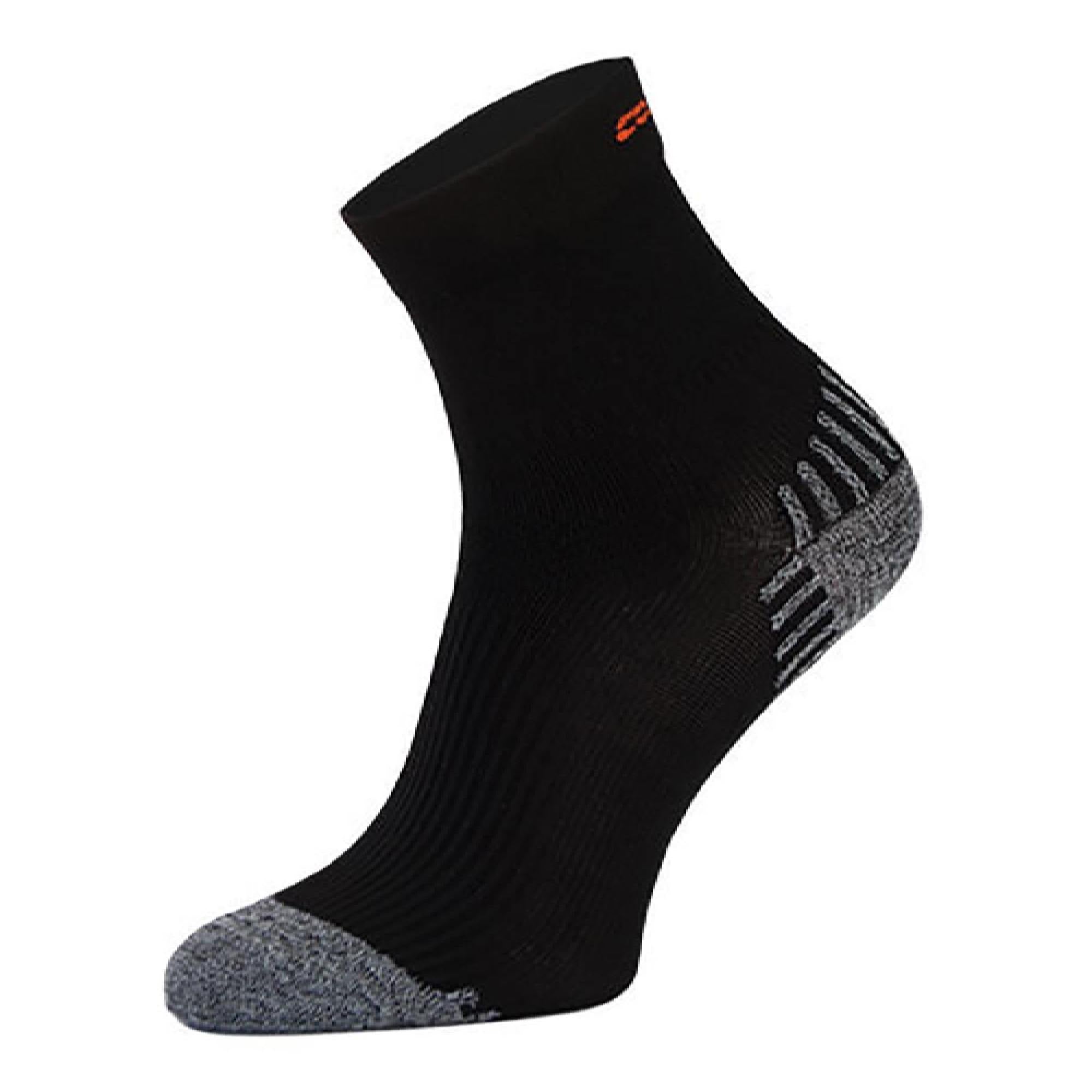 Low cut ankle compression running socks in a breathable microfibre blend for athletic training workouts