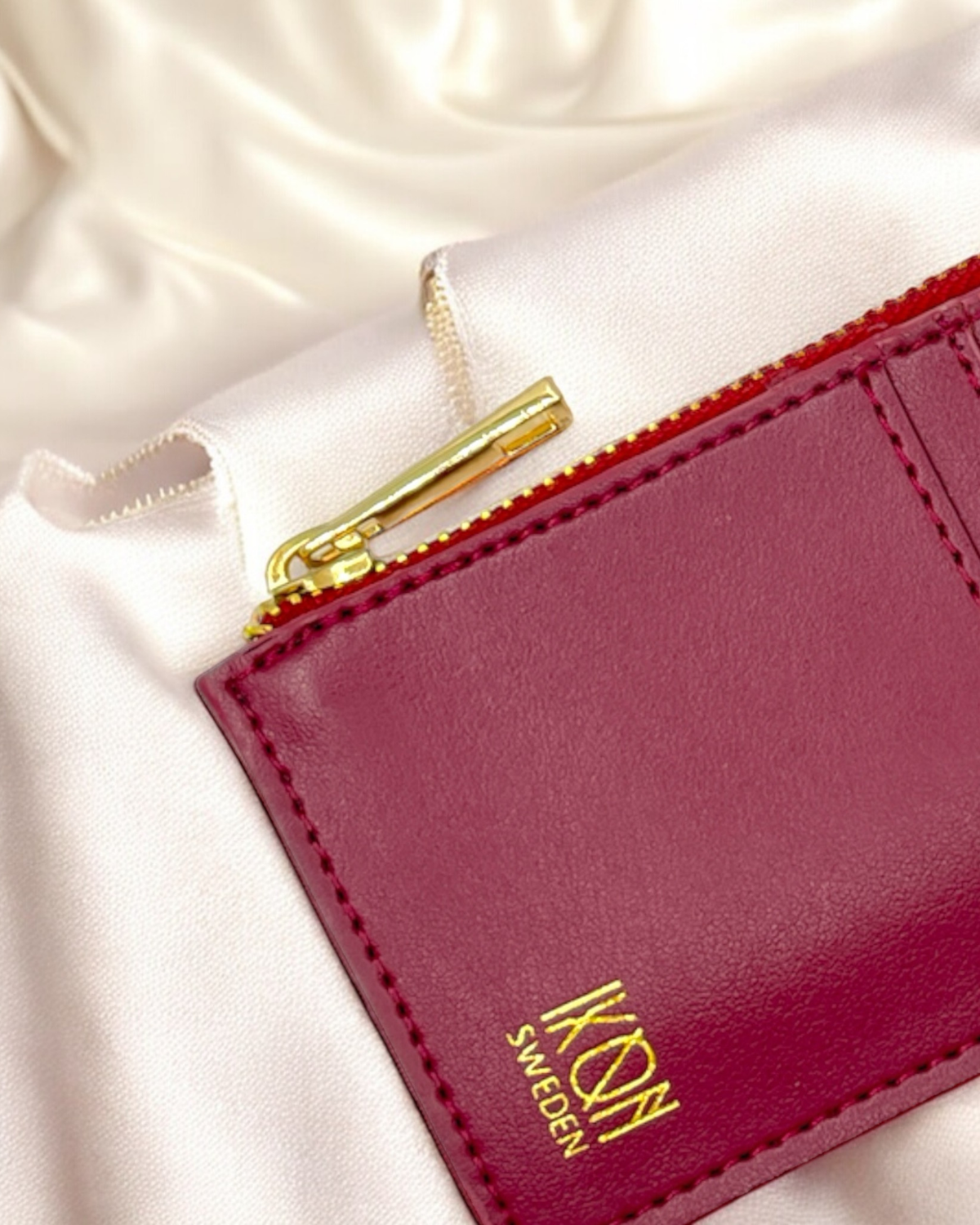 Zipper Card Holder | Apple Leather-4
