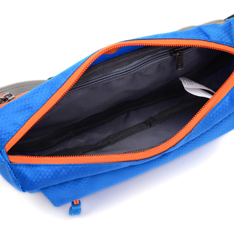 Running waist bag and sports belt pouch securely holding a mobile phone during a workout — view 5