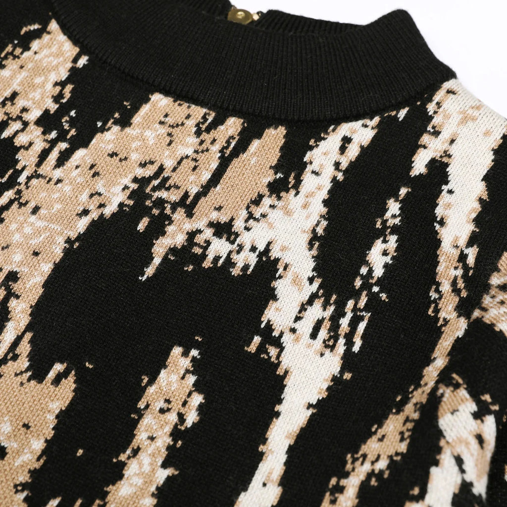 Audacious Leopard Print Sheath Dress-4