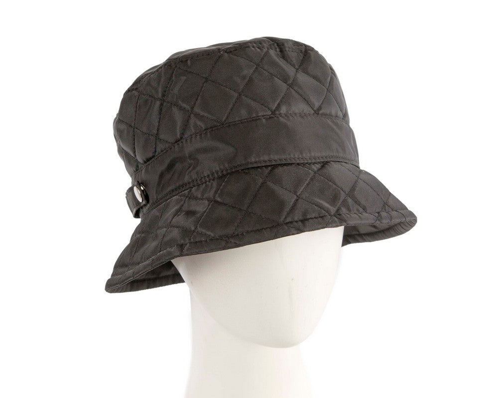 Black casual weatherproof bucket golf hat with a warm fleecy lining and foldable design