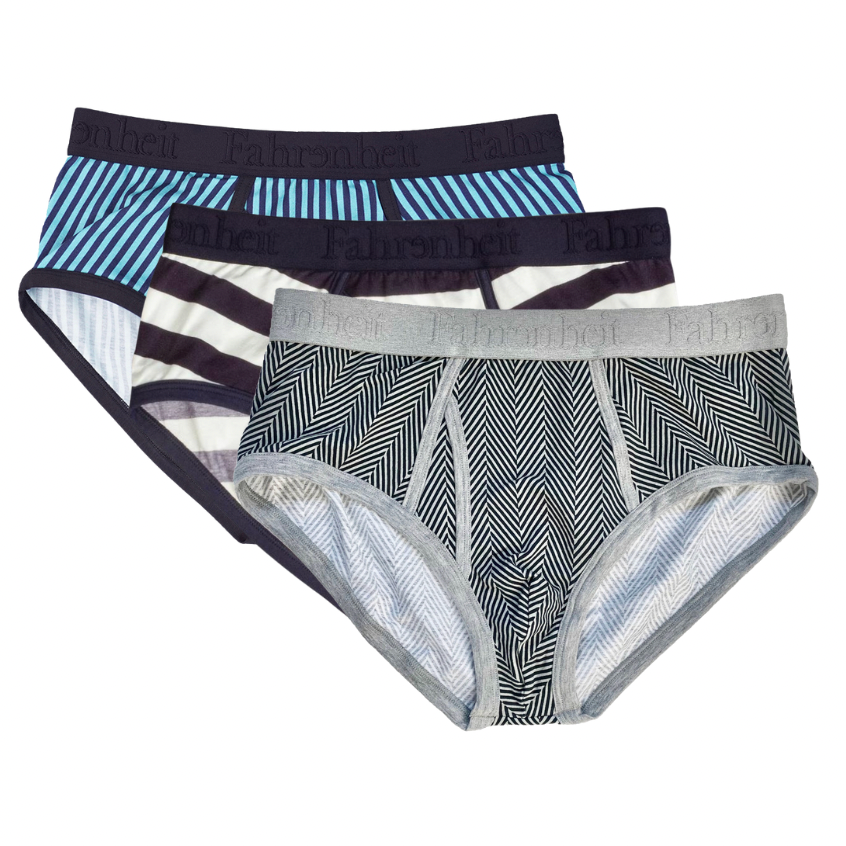 Three pack of Wayne cotton mens briefs featuring smooth waistbands with raised logo detailing