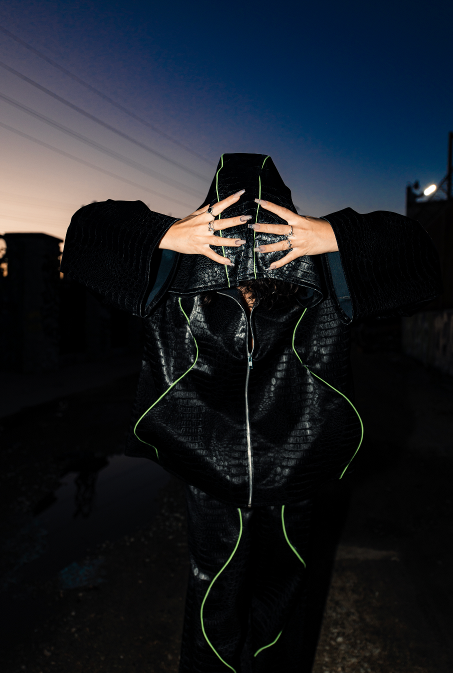 VENOM JACKET-2