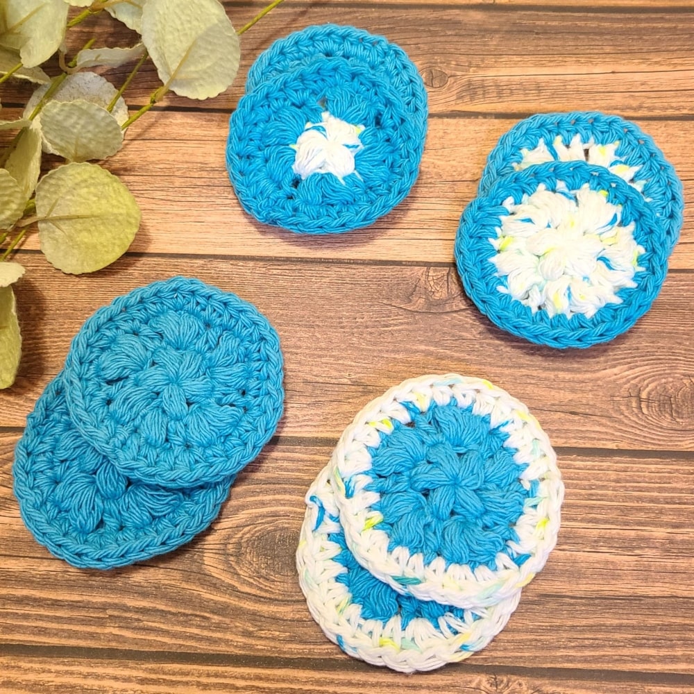 Reusable cotton face scrubbies and makeup remover pads in a set of eight for sustainable skincare — view 4
