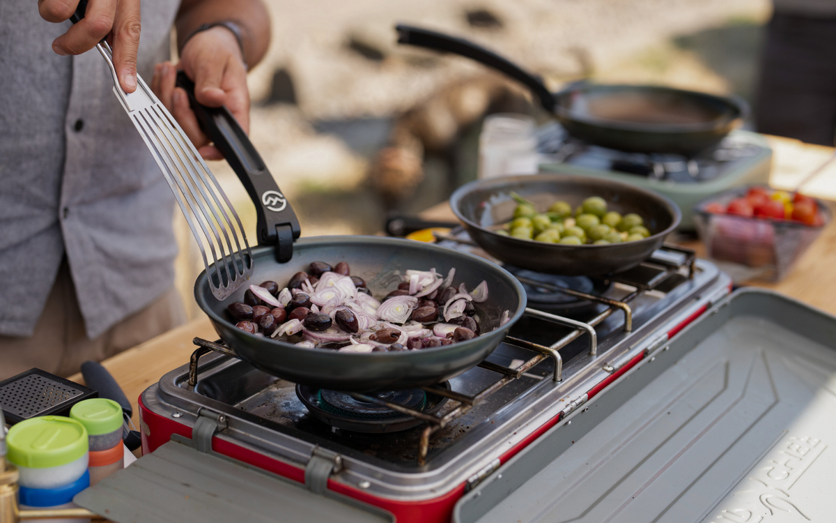 Outdoor Gourmet 2-pan set-1