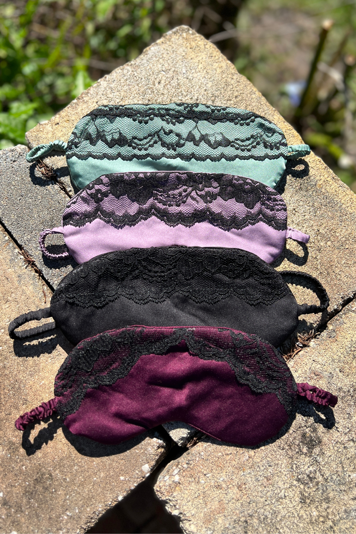 Sleep satin mask with lace-0