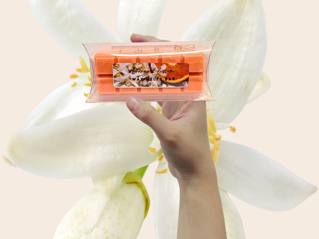 Cozy and comforting artisan soy wax melts bar in warm tones for seasonal home fragrance — view 4
