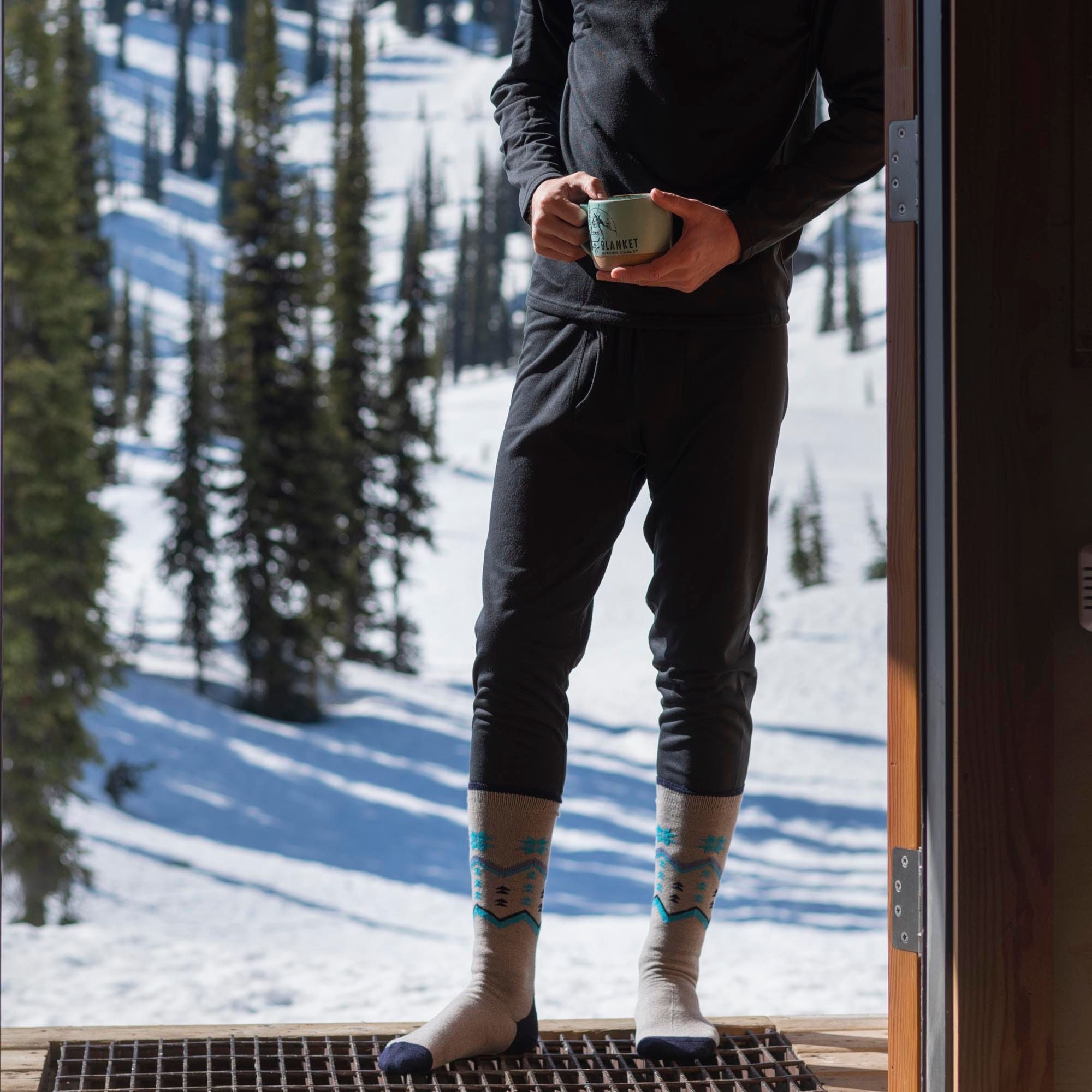 Mens knee high ultra lite thermal ski socks in acrylic blend for winter sports — view 3