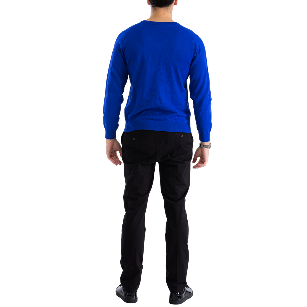Men's indigo V-neck knitted pullover sweater with long sleeves and ribbed cuffs — view 3