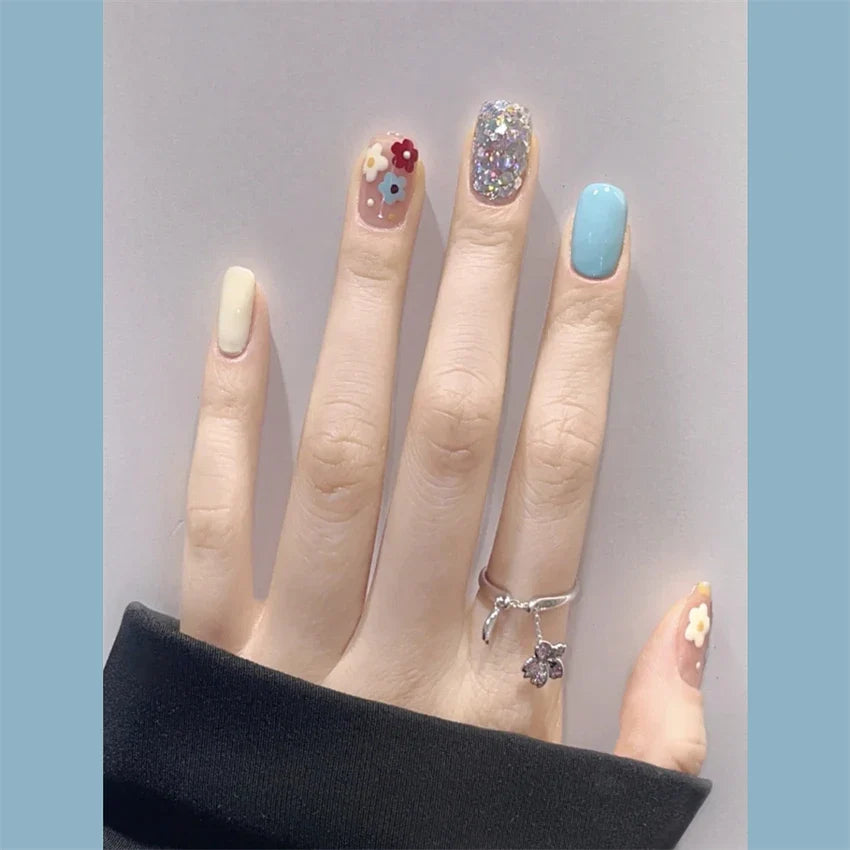 White Small Flower Acrylic Press-On Nails-20