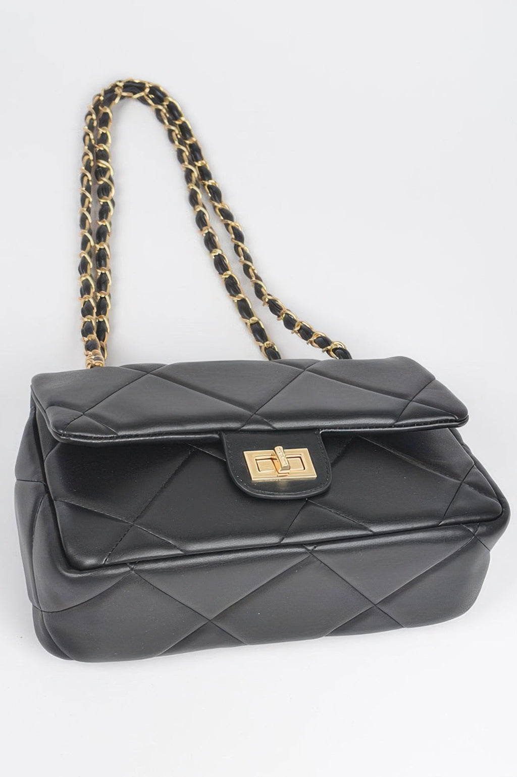Little Italy rhinestone evening clutch in a sparkling heart-shaped silhouette with a metal frame — view 4