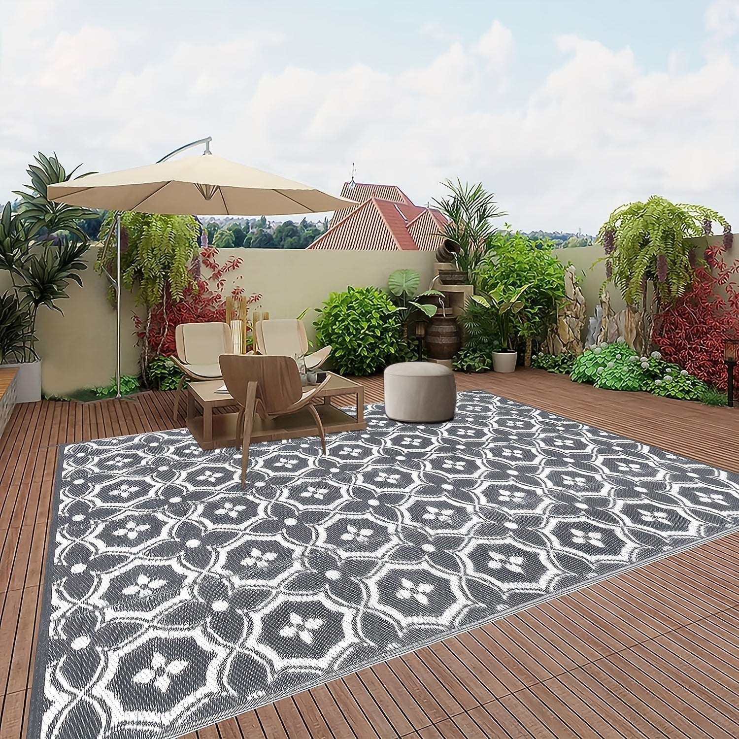 Outdoor reversible patio mat with large geometric pattern made of braided polypropylene for camping — view 5