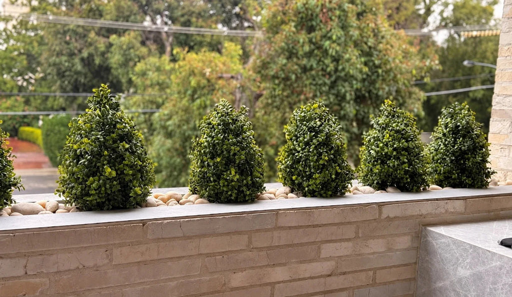 Boxwood Topiary Shrub with Ground Spike 22in – UV Resistant-4