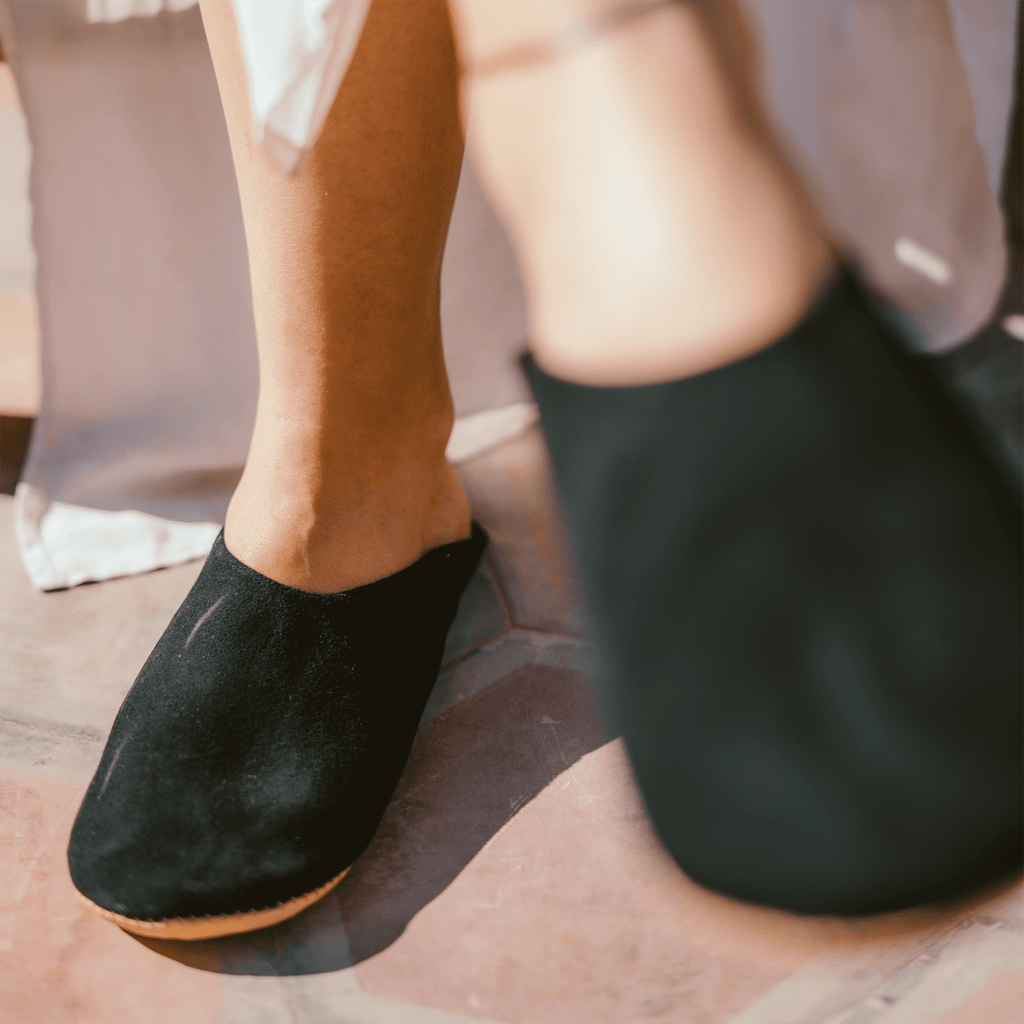 Suede babouche slippers in premium soft leather with a lightweight flexible sole for comfortable indoor wear — view 3