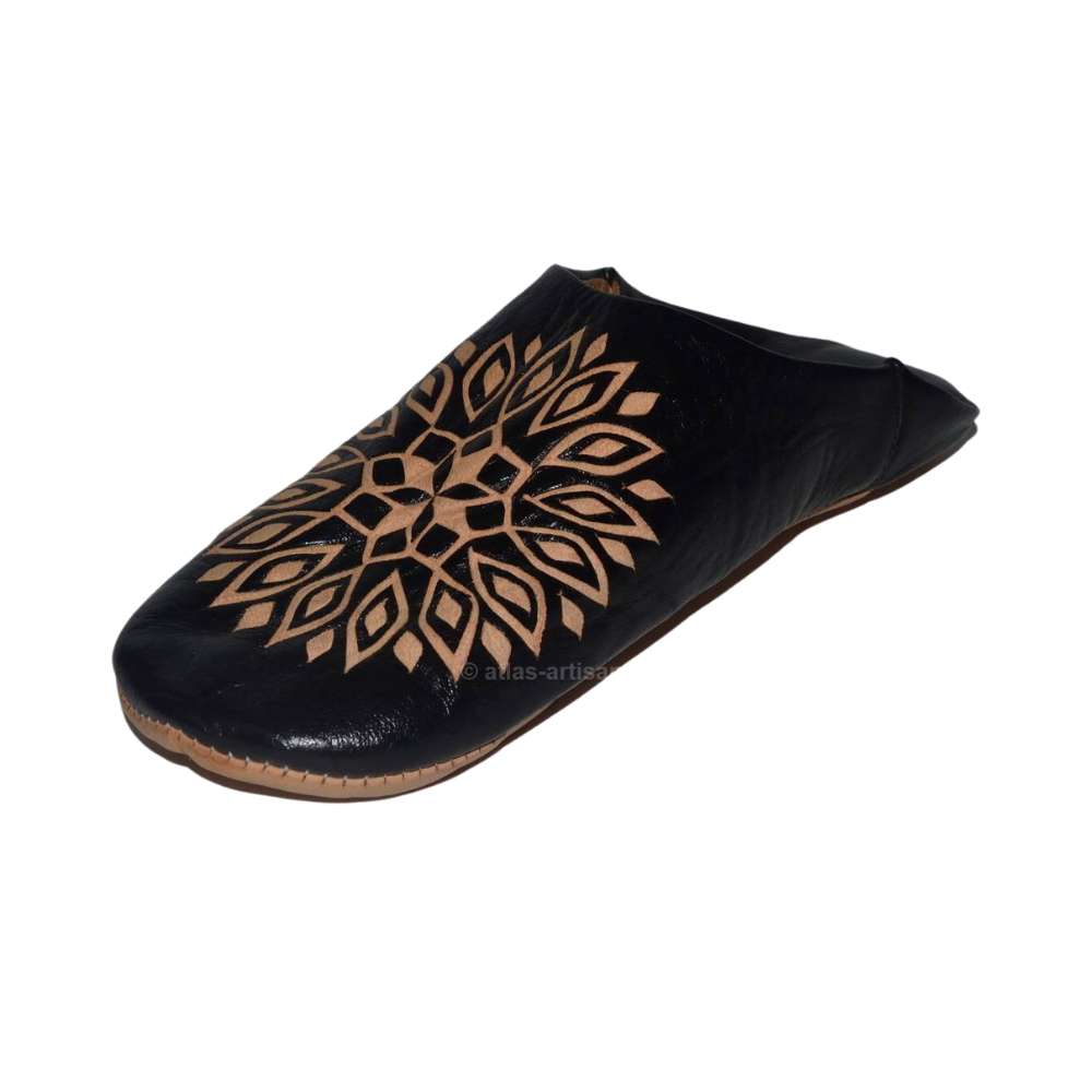 Handcrafted Smarin leather slippers in a traditional slip-on babouche style featuring flexible cushioned soles — view 5
