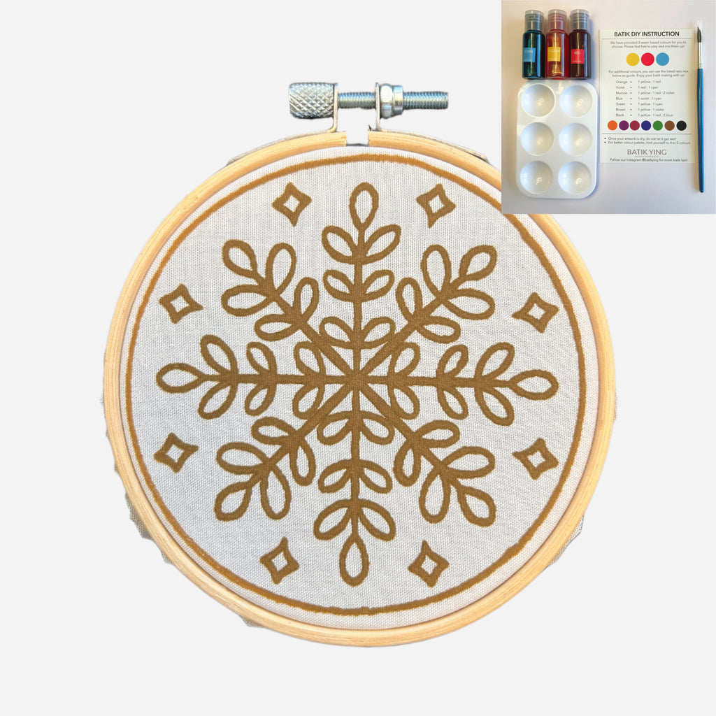 Winter snowflake mini batik craft kit with pre-waxed fabric and 10cm wooden display ring — view 5