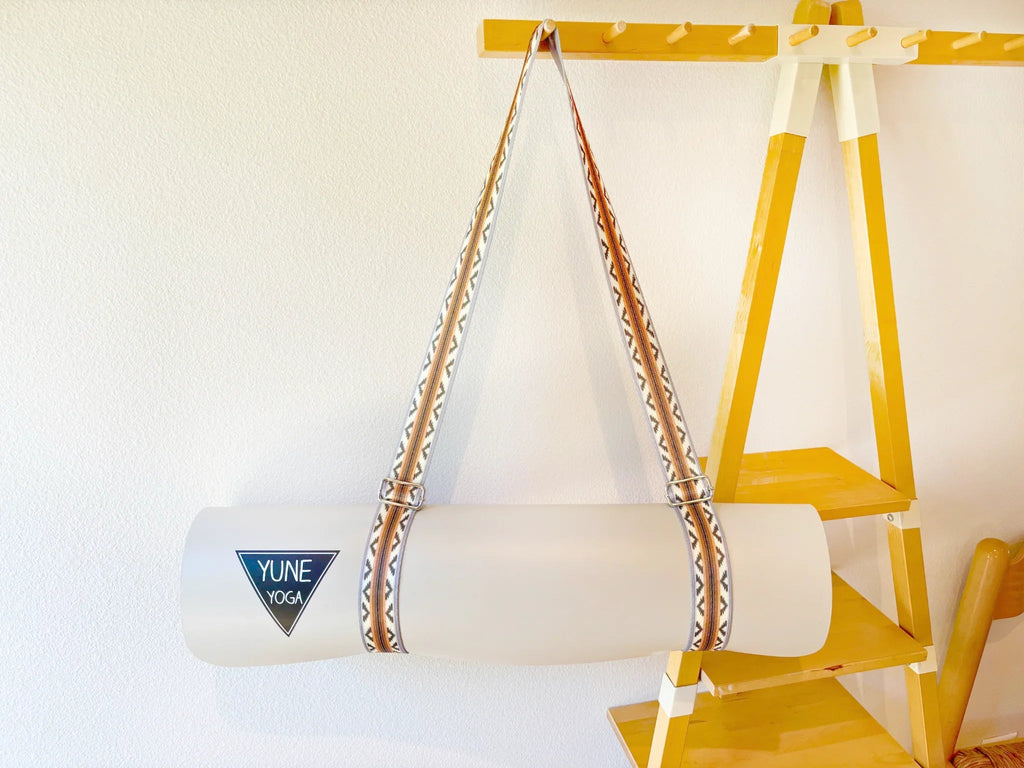 Organic cotton yoga stretching strap with polished metal D-ring buckles for enhanced flexibility — view 5