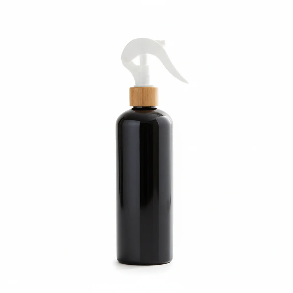 Black frosted 500ml spray bottle with white trigger for refillable cleaning solutions and plant misting — view 3