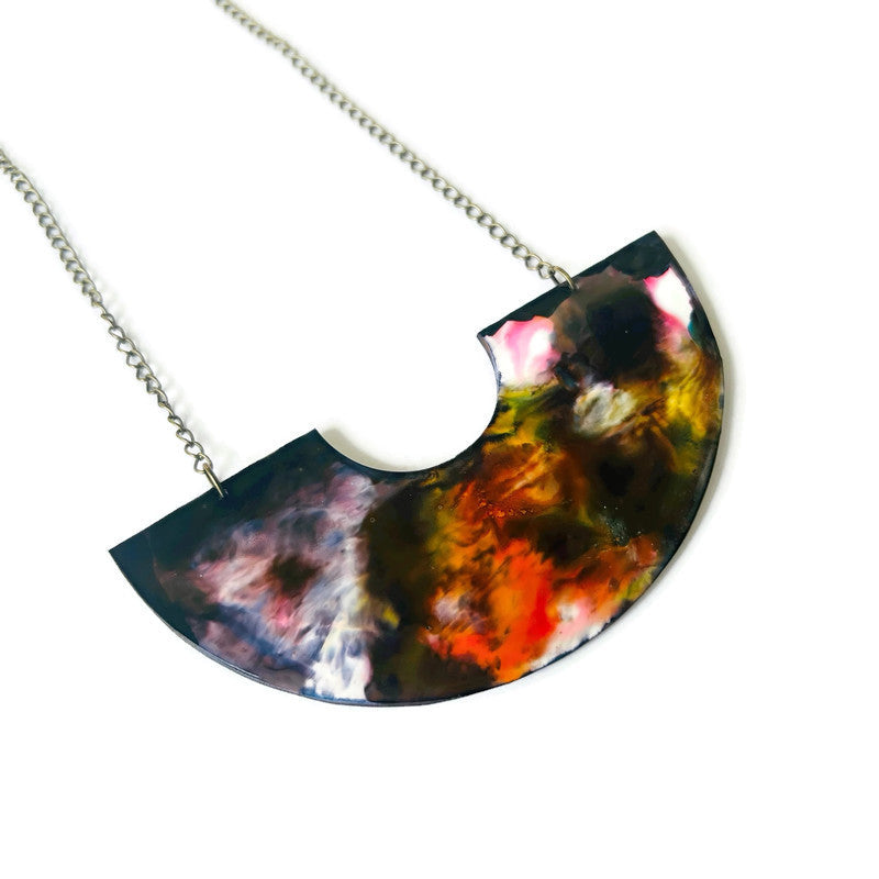 Abstract Statement Necklace with U Shaped Design-2