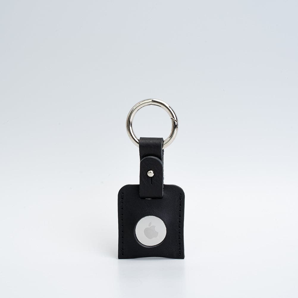 Leather AirTag keychain in premium full-grain leather with a sturdy metal circle carabiner — view 3