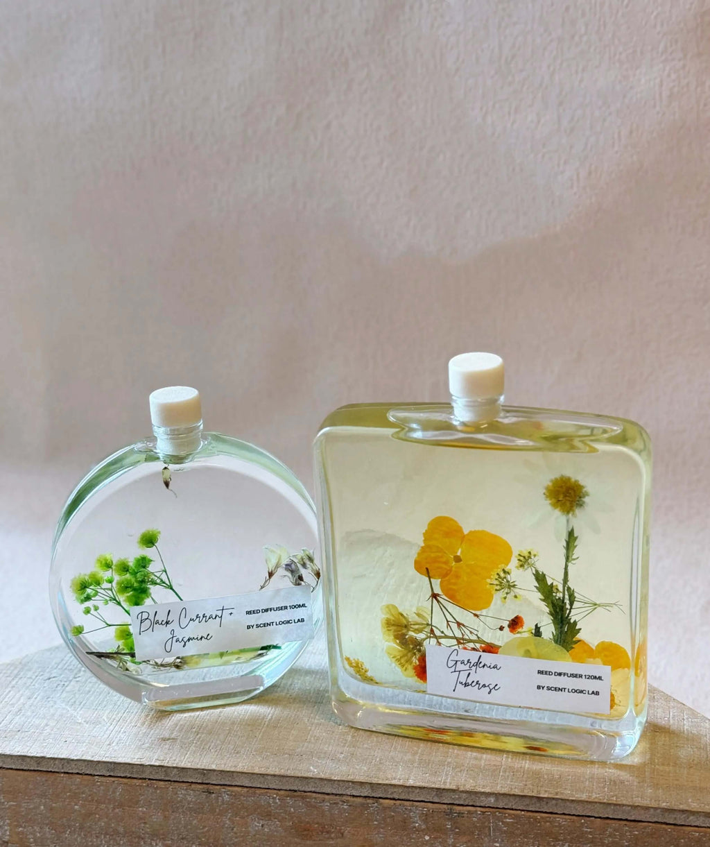 Botanical reed diffuser in elegant glass bottle featuring natural reeds and premium essential oils — view 2