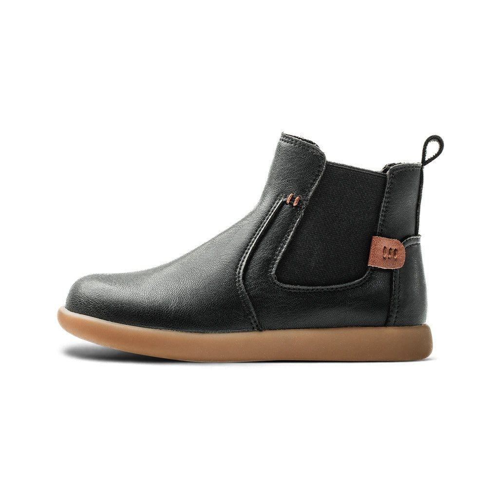 Waterproof kids Chelsea boots in high cut non slip design for winter protection and outdoor play