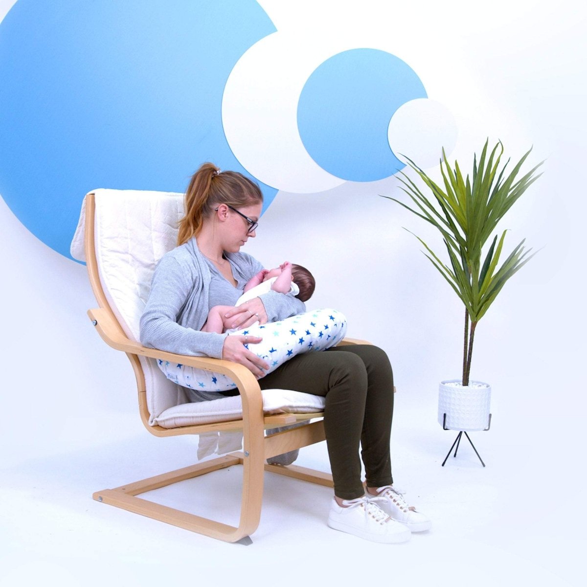 Little star blue breastfeeding maternity nursing pillow with an ergonomic curved shape for babies. — view 5