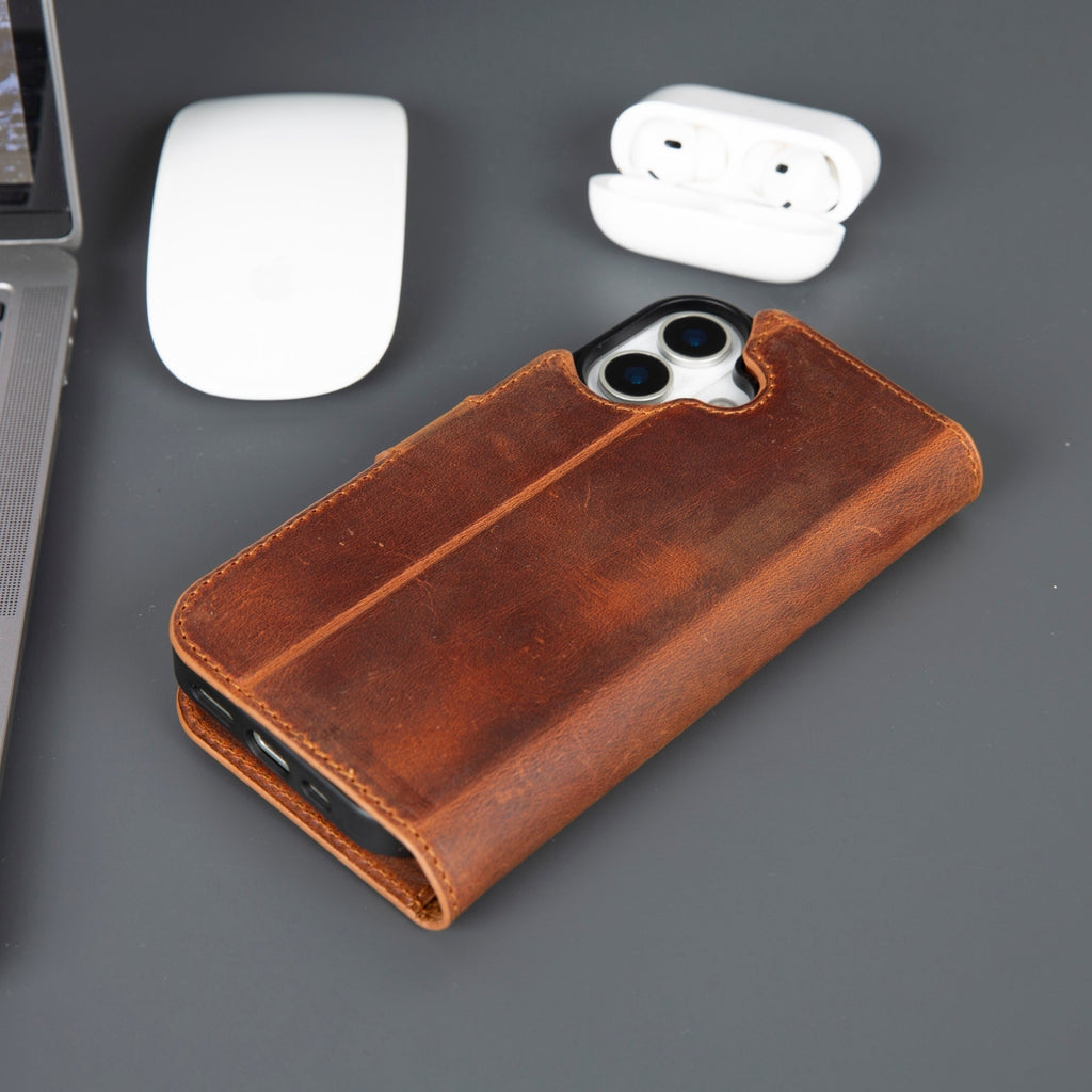 Premium full-grain leather iPhone 17 wallet case with detachable MagSafe cover and card slots. — view 2