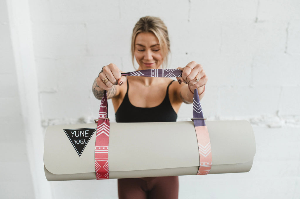 Pink organic cotton yoga strap with abstract print and silver metal D-ring buckles — view 3
