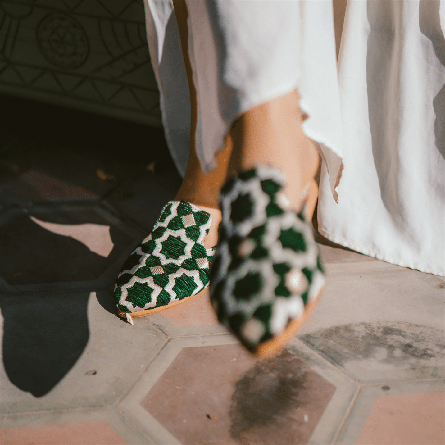 Handcrafted premium leather Moroccan Tamghra slippers featuring a thick cushioned sole and intricate forged design — view 3