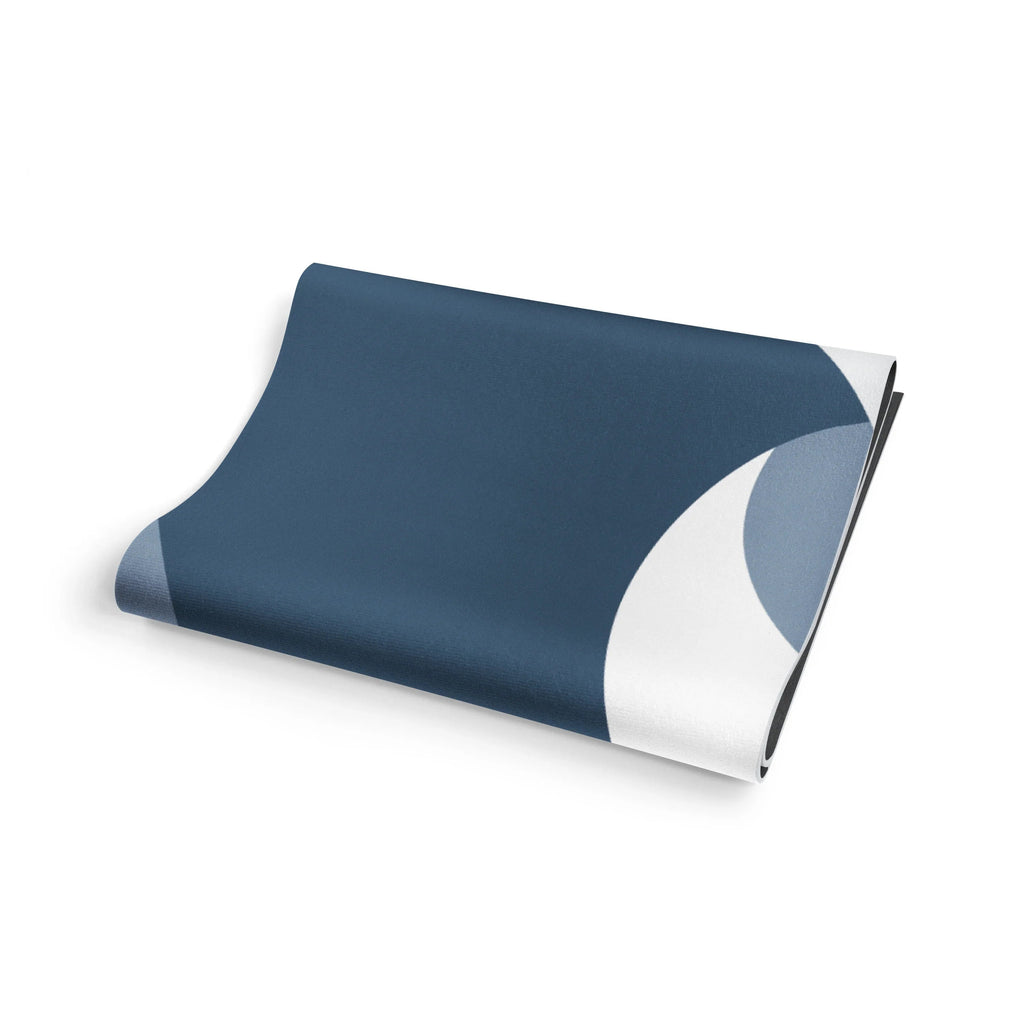 Astrid Non-Slip Yoga Mat – Premium Traction, Plush Cushioning & Night-Sky Aesthetic