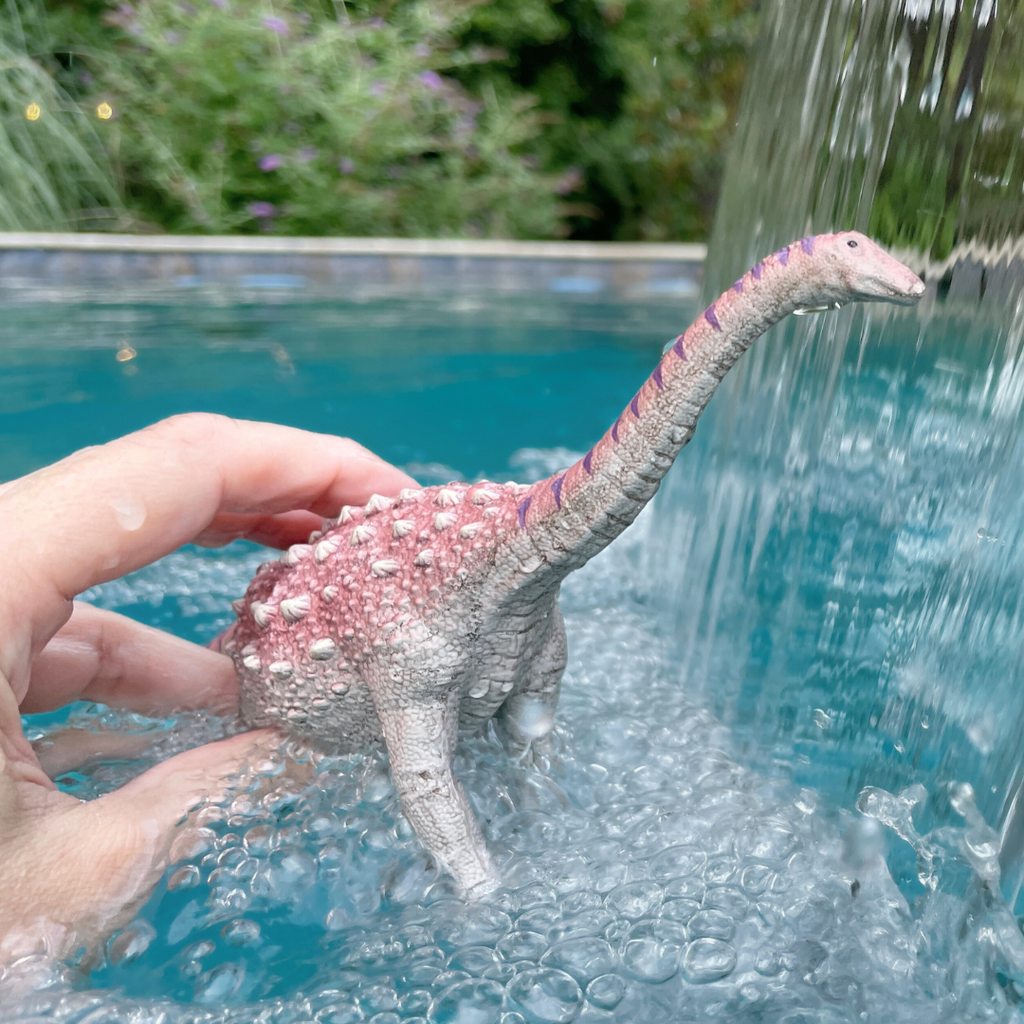 Saltasaurus Toy-1