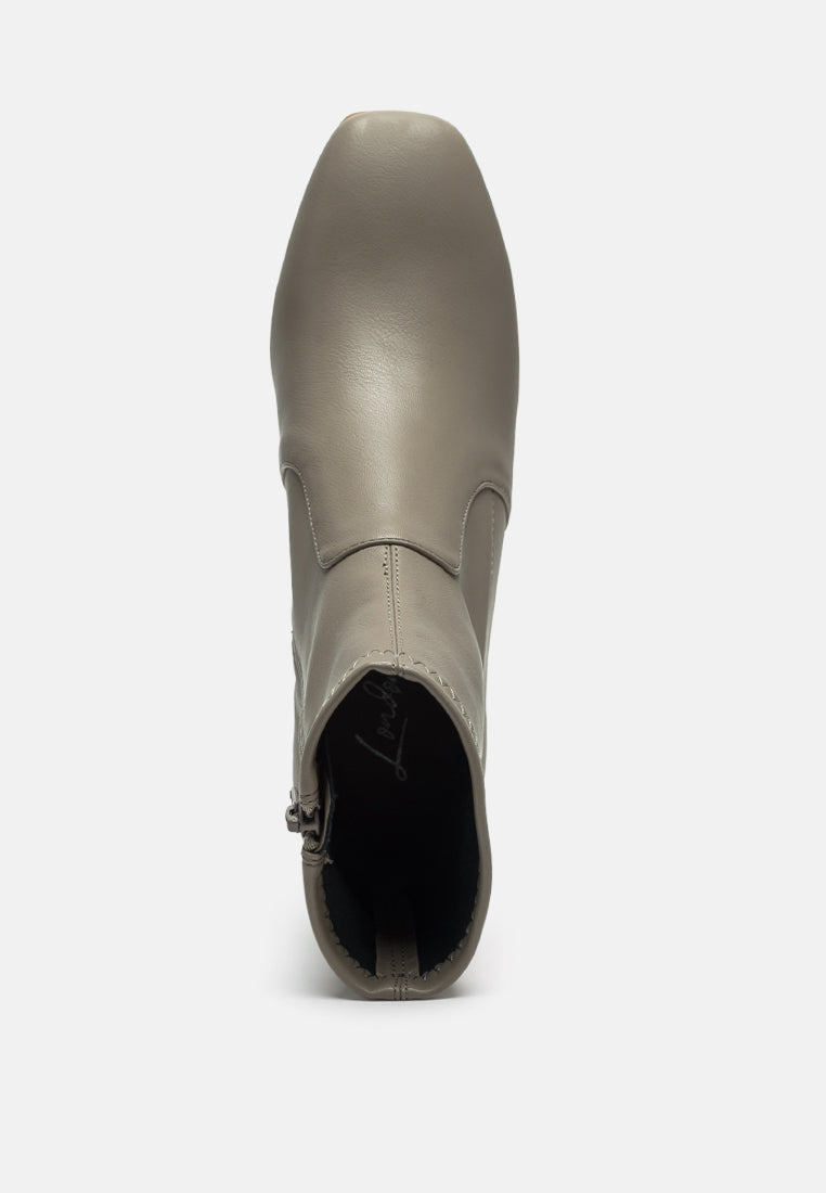 Daffofil Block Heeled Ankle Boots-4