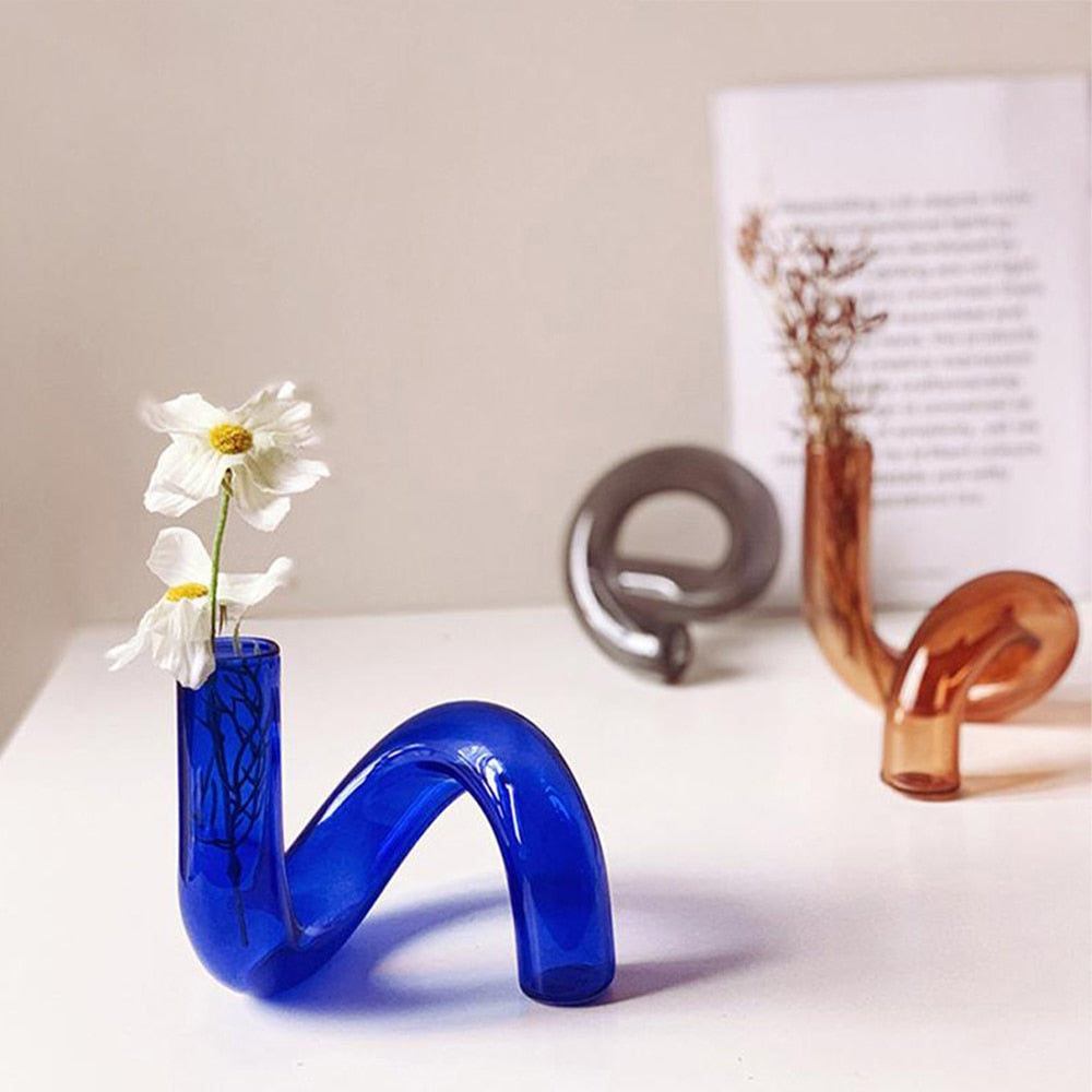 Brightly colored high borosilicate glass decorative flower vase for fresh and dried botanical arrangements — view 4