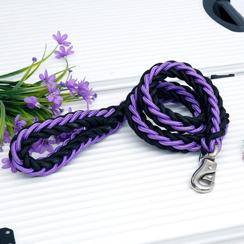 Heavy duty nylon dog leash in black and green with quick release metal clasp — view 17