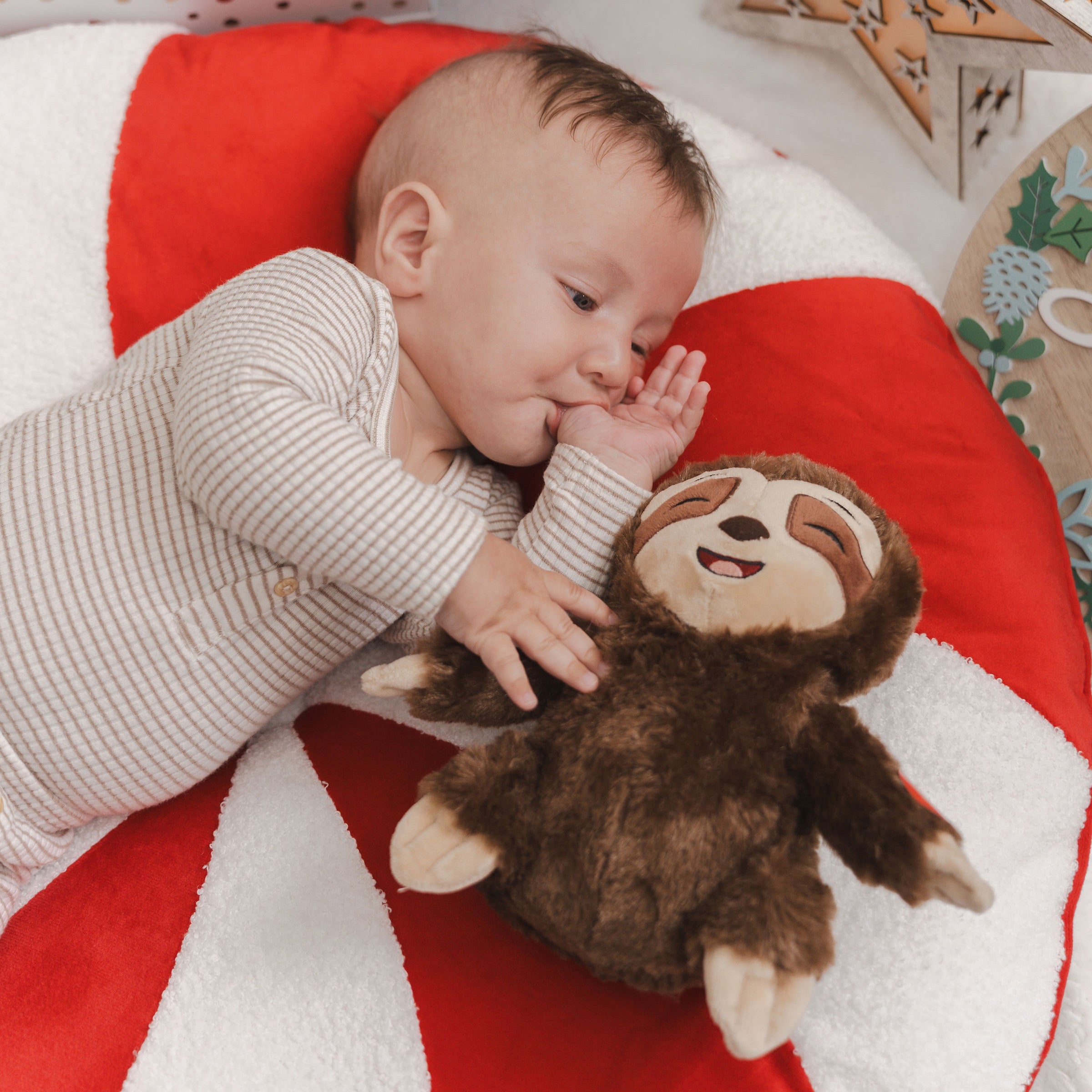 'Nuna' the Cute Musical Sloth Plush Toy