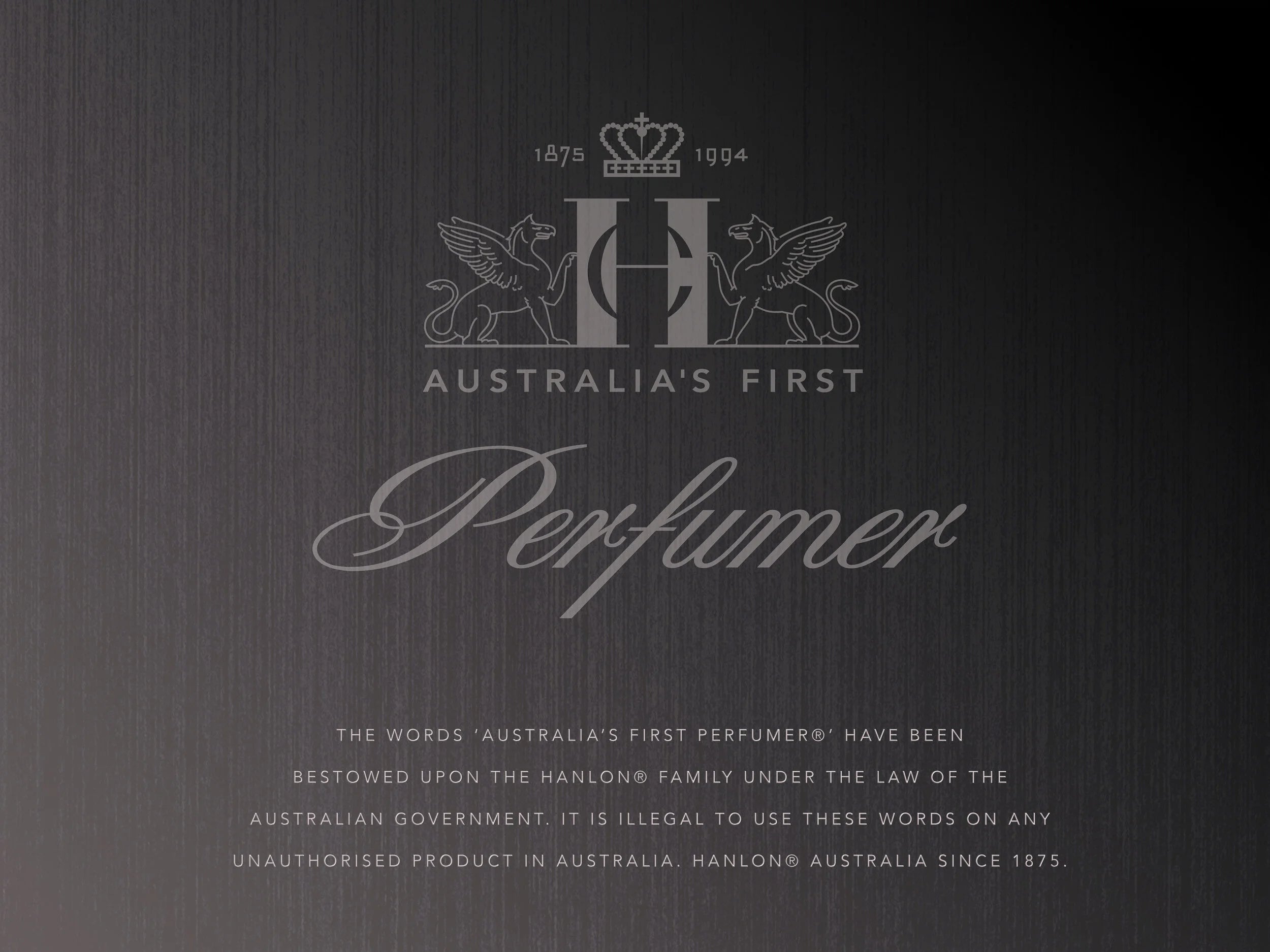 Melbourne Amber Musk 10ml botanical perfume in a premium glass rollerball bottle with luxurious details — view 6