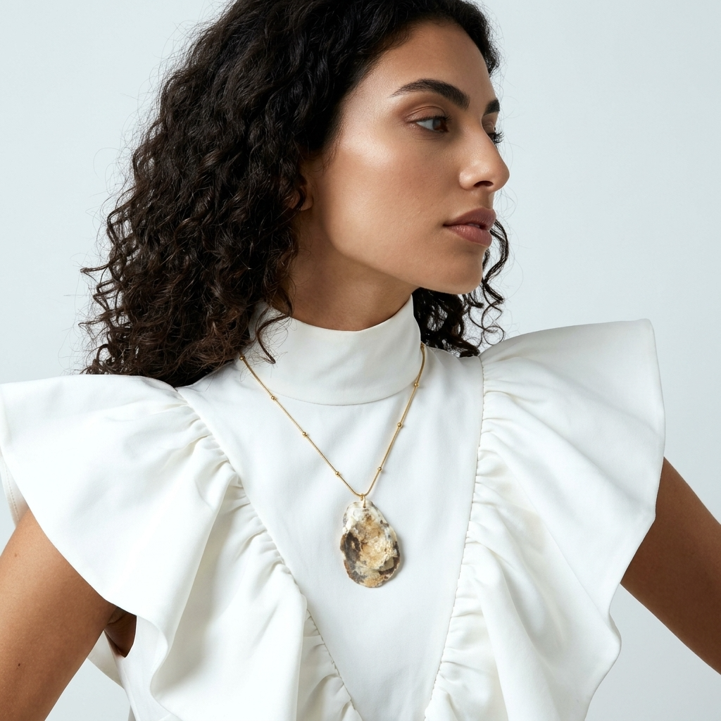 Quinn Pendant Necklace-2