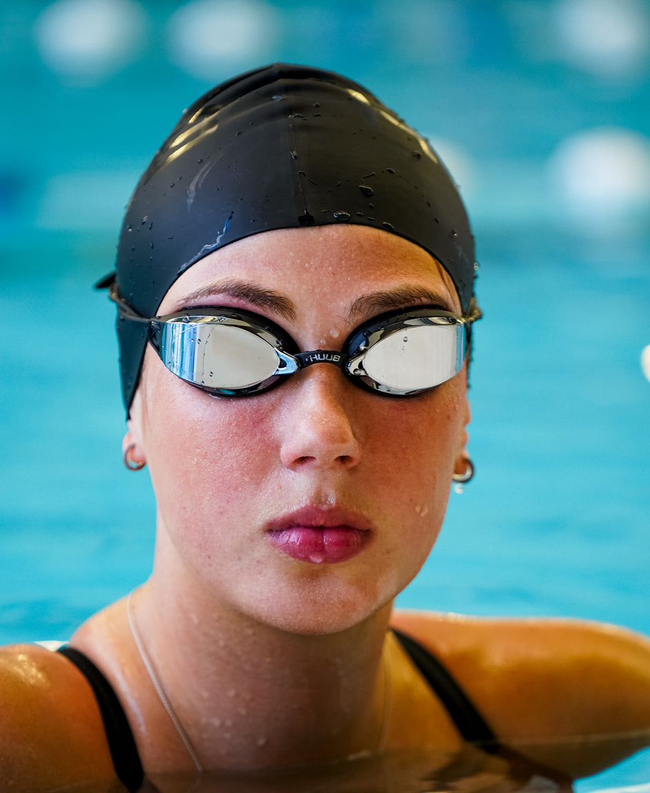 HUUB Brownlee mirror lens swim goggles with silicone strap and adjustable nose bridge for racing — view 4