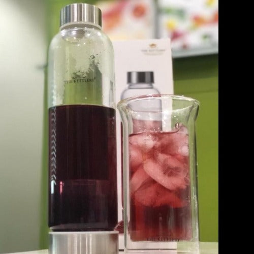 Glass iced tea infuser bottle with built in bottom strainer for loose leaf cold brewing. — view 2