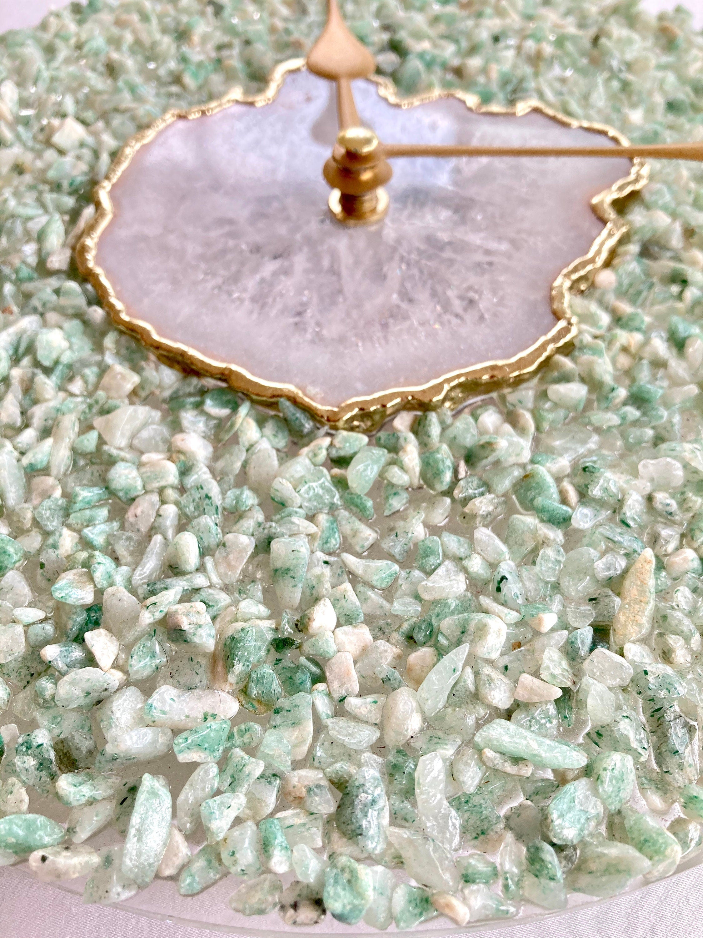 Green crystal and white agate 10-inch round wall clock with gold edges and brass hands — view 5