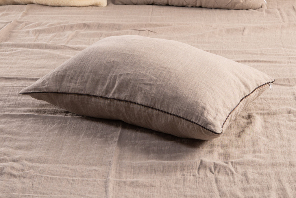 Natural linen bed pillow with premium merino wool filling and adjustable inner cotton casing — view 5