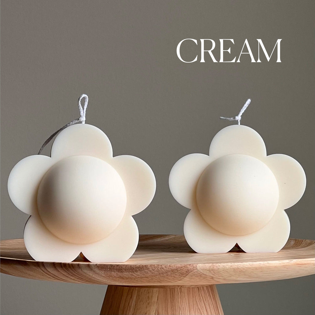 Daisy Flower Candle: Handmade Soy Wax Spring Decor-2