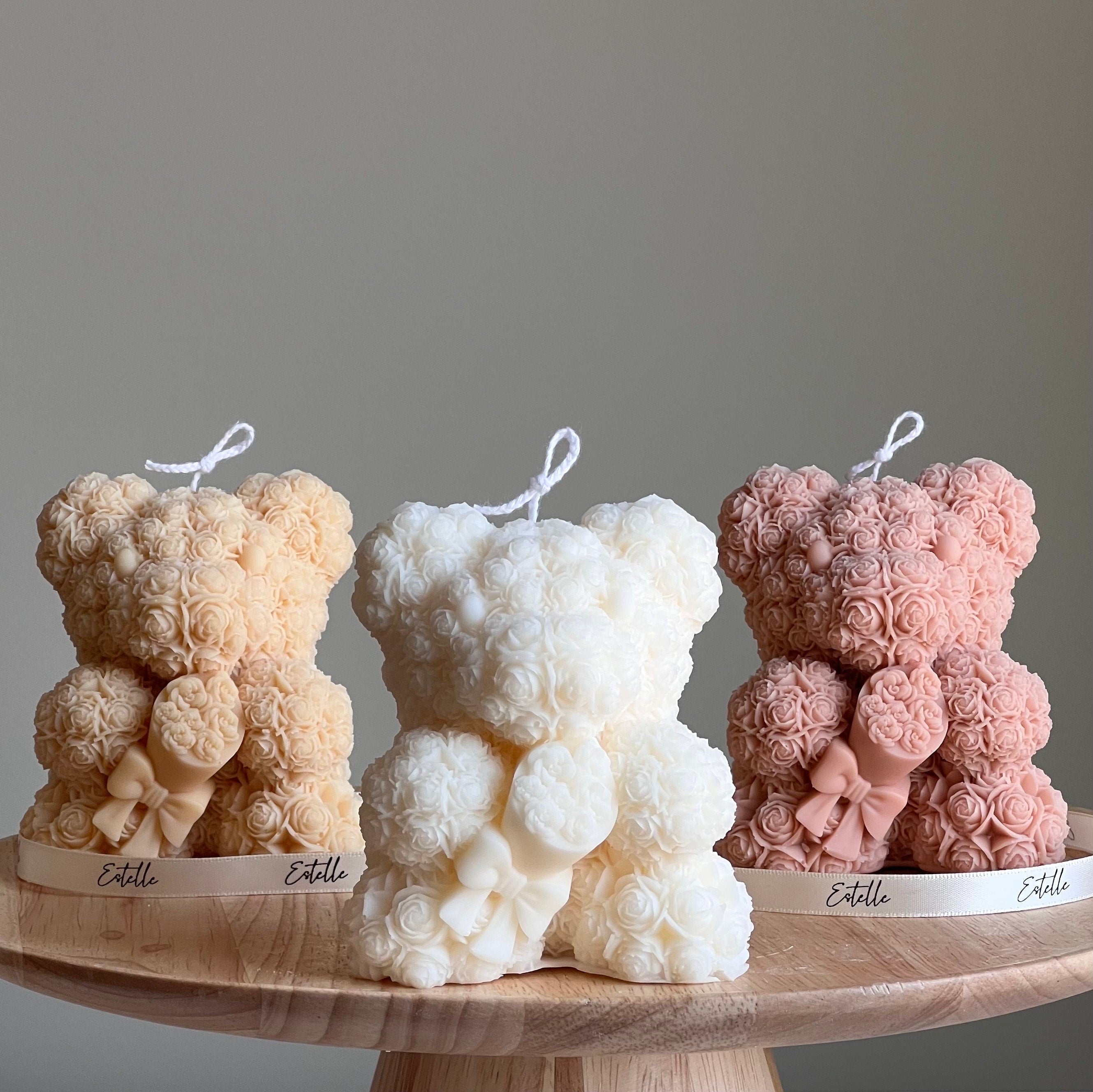Sculptural teddy bear bouquet candle made from natural soy wax for aesthetic home decor