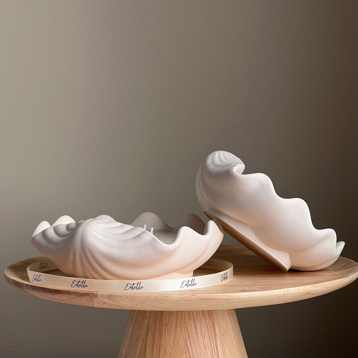 Clam Shell Soy Wax Candle in Jesmonite Vessel: Handmade Scented Candle-3