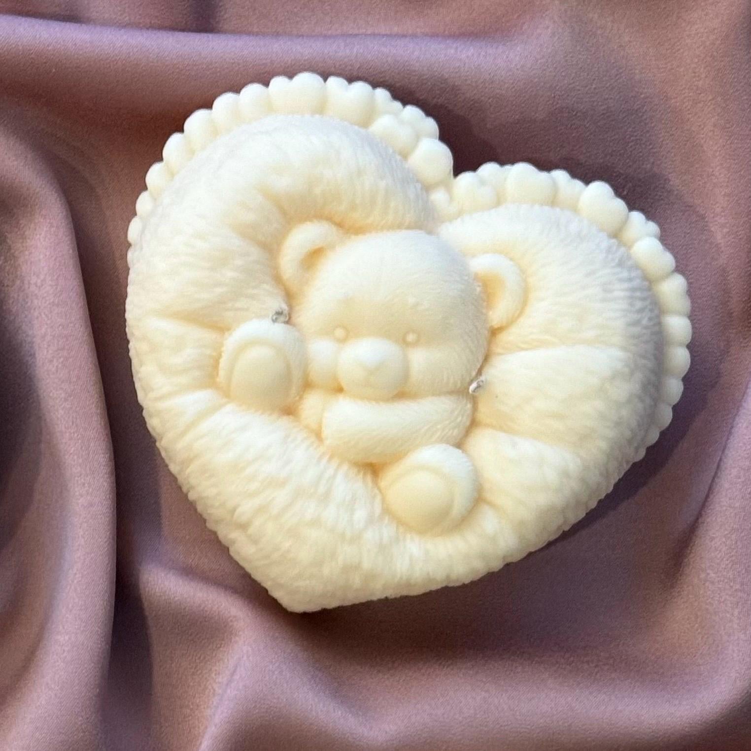Handmade heart-shaped teddy bear soy candle in an unscented sculptural design for aesthetic home decor — view 3