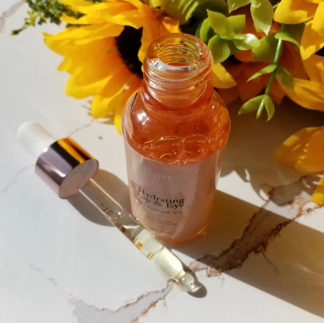 Botanical eye care set for sensitive eyes with brightening serum and gentle makeup cleanser — view 4