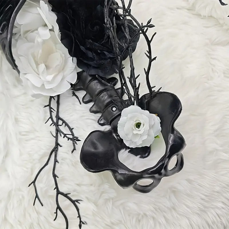 Halloween skull wreath wall hanging decor in solid black plastic for front doors and walls — view 3